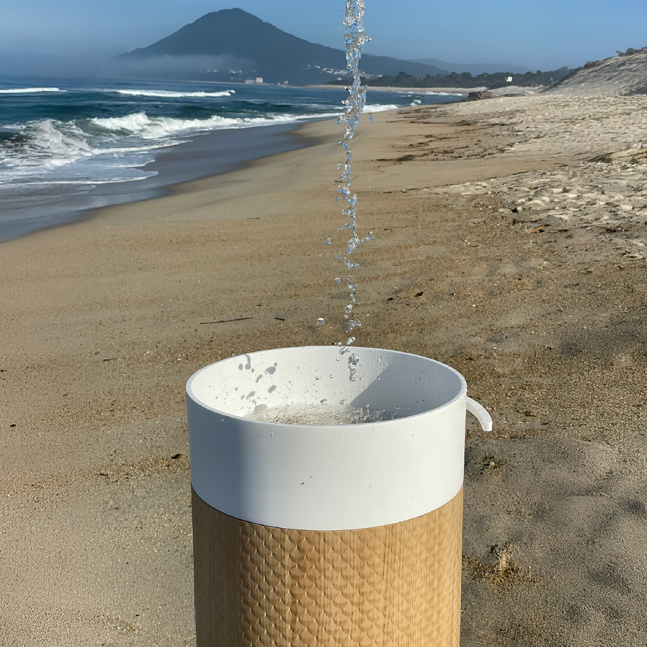 Circle: A bespoke freestanding washbasin shaped by  ANG and HIMACS