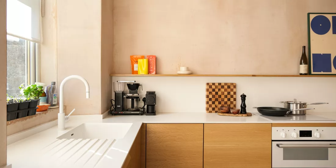 Warm minimalism in Glasgow: a Japandi style kitchen with HIMACS
