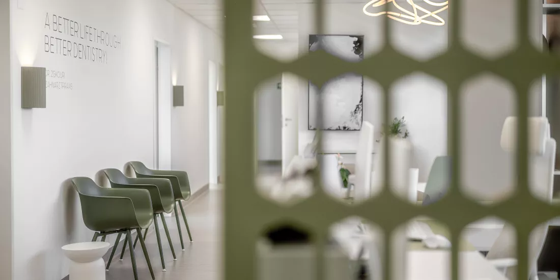 Progettare per il benessere del paziente HIMACS ridefinisce gli spazi di una clinica odontoiatrica di Vienna