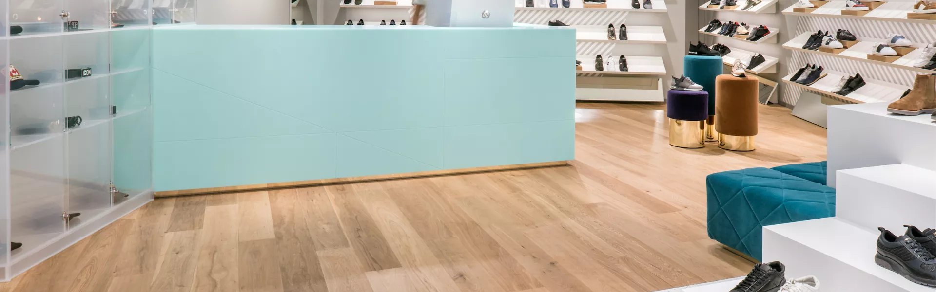 HIMACS: Oblique Men Flagship Store