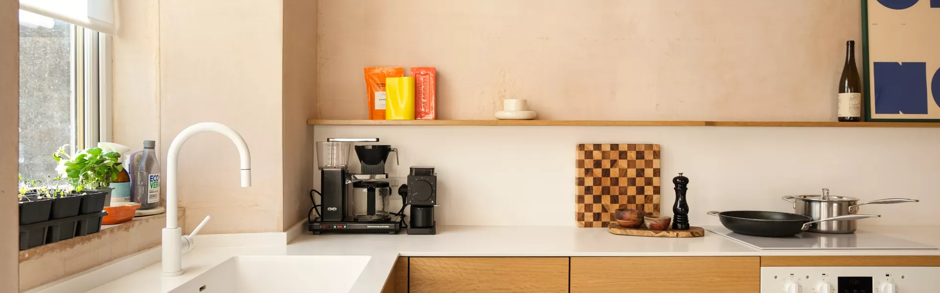 Warm minimalism in Glasgow: a Japandi style kitchen with HIMACS