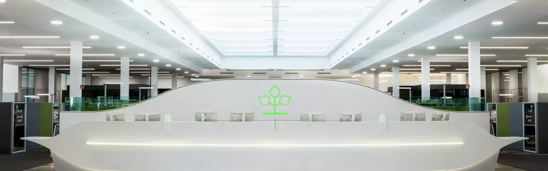 A captivating HIMACS reception desk for AOK offices