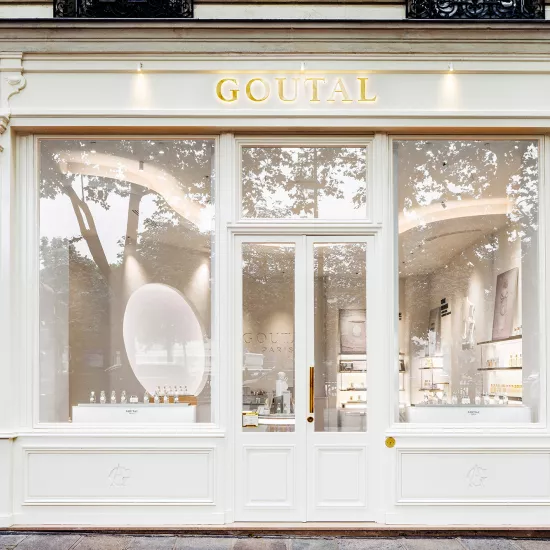 A showcase with HIMACS to celebrate the exclusive fragrances of Maison Goutal in Paris