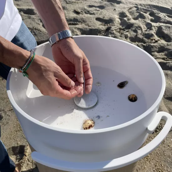 Circle: A bespoke freestanding washbasin shaped by  ANG and HIMACS