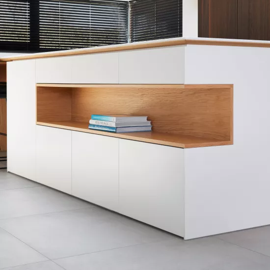Format kitchen - A perfect symbiosis between oak and HIMACS