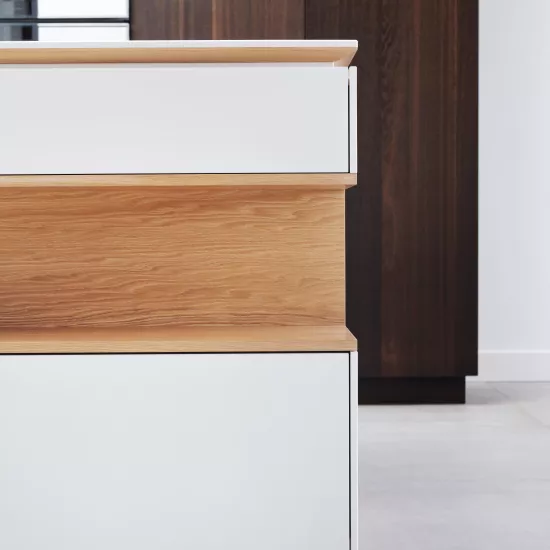 Format kitchen - A perfect symbiosis between oak and HIMACS