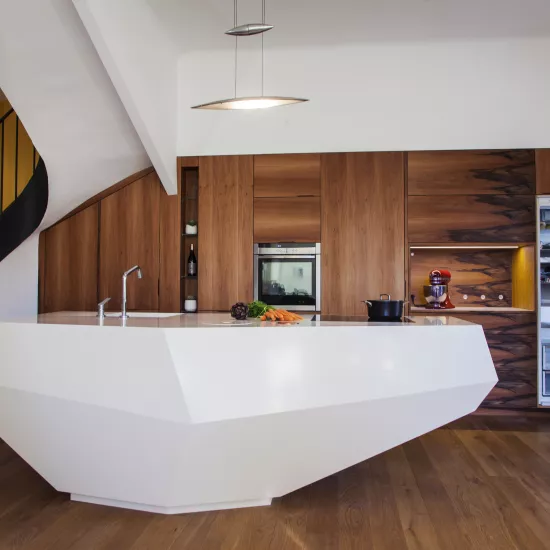 “Le Baou”: A contemporary island in HIMACS