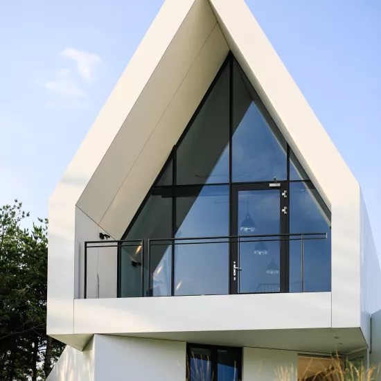 Sokcho Housing [in White]