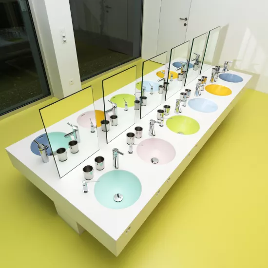 HIMACS, pushing the limits of the world of bathrooms