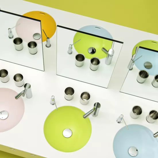 HIMACS, pushing the limits of the world of bathrooms