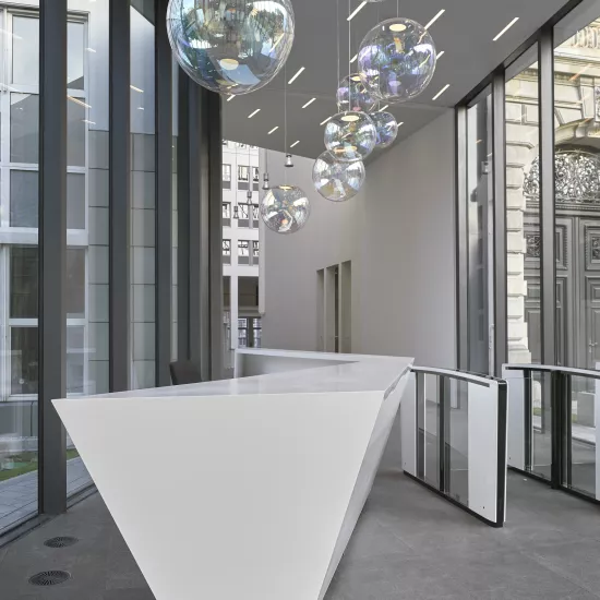 An extraordinary entrance in  HIMACS for HanseMerkur