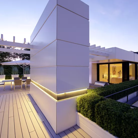 A dream Penthouse: HIMACS shines above the roofs of Hamburg