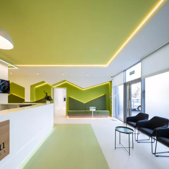 The hygienic properties of HIMACS for a dental clinic’s reception area