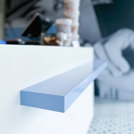A blend of design and craftsmanship at a Belgian bakery shop with HIMACS at the fore