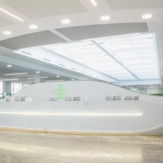 A captivating HIMACS reception desk for AOK offices