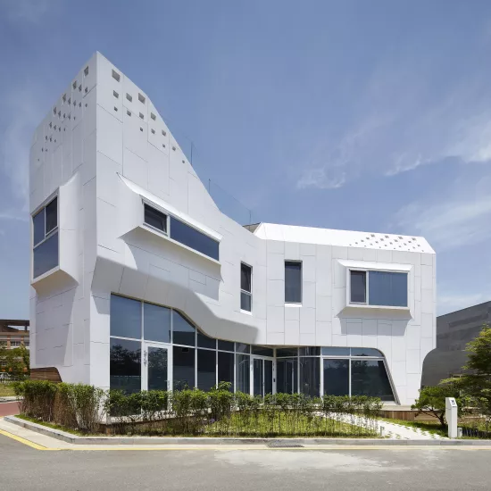 HIMACS: Korean Pan-gyo Residence 