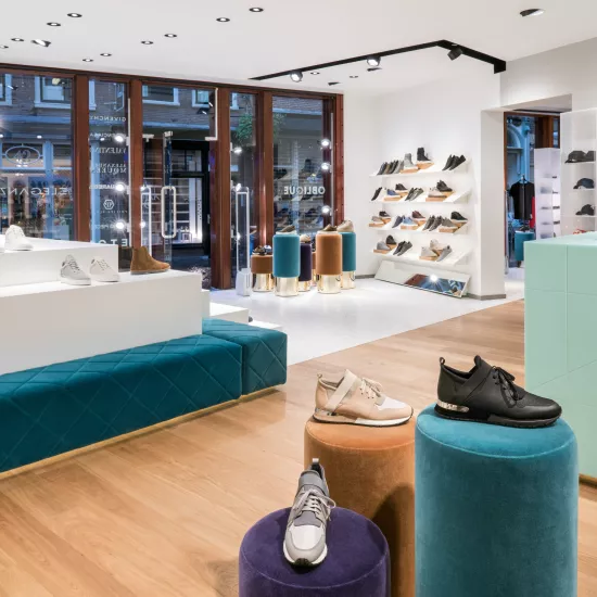 Oblique Men Flagship Store