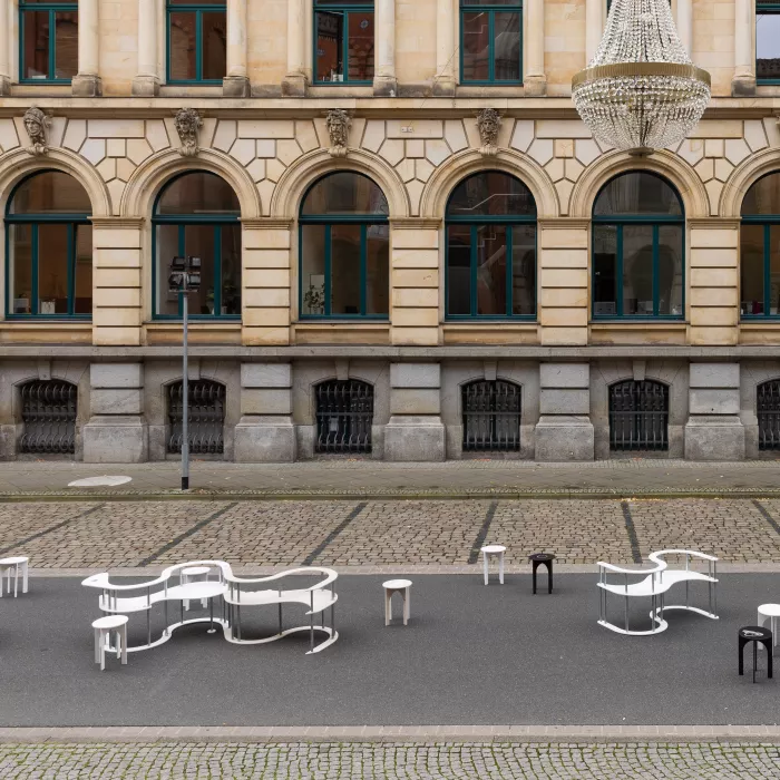 L'art de la conversation : le mobilier sculptural en HIMACS par Lena Marie Emrich