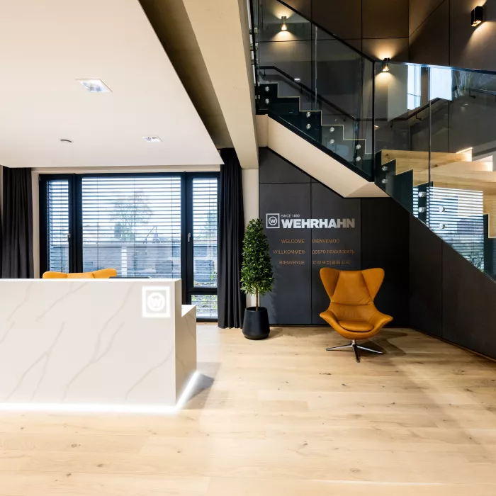 Las nuevas oficinas de Wehrhahn GmbH con la personalidad y pureza de HIMACS 