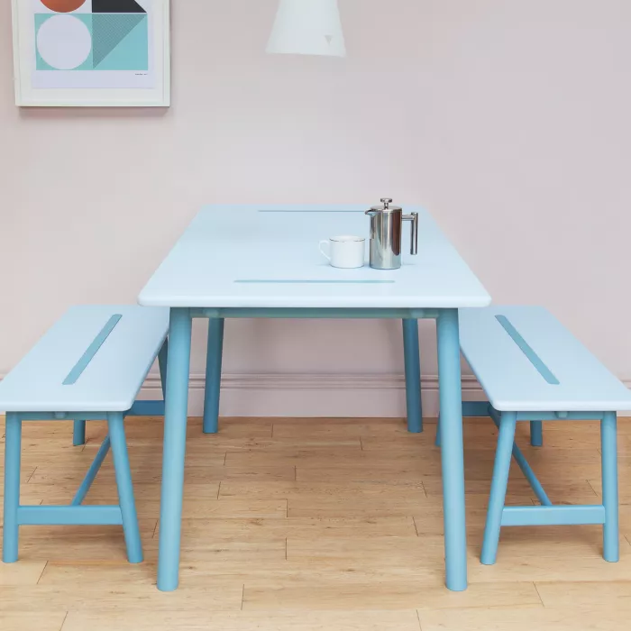 HIMACS: Nomad Table & Chairs 