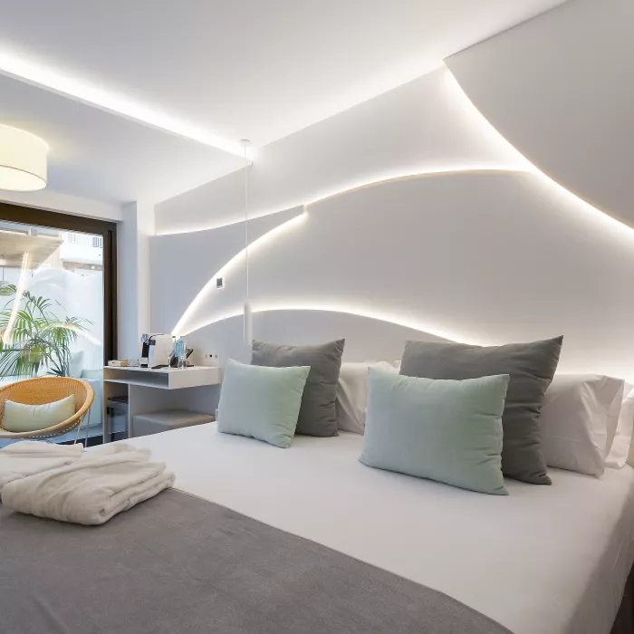 HIMACS: Hotel Kaktus Playa Barcelona
