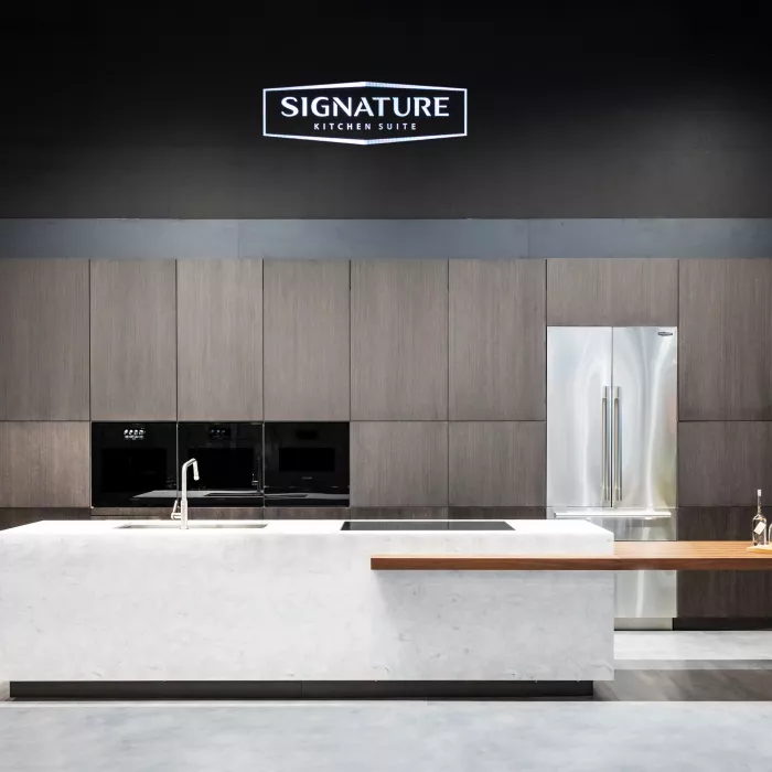 HIMACS für „Signature Kitchen Suite“ auf der EuroCucina / FTK 2022 in Mailand