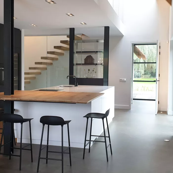 Il tocco contemporaneo di HIMACS  per una casa di campagna nei Paesi Bassi
