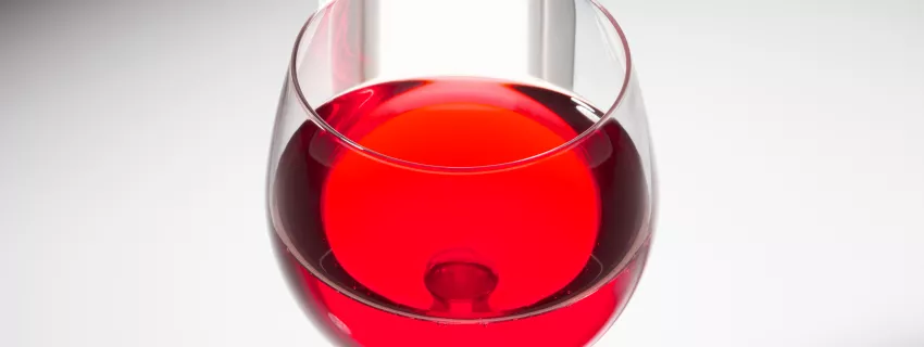 WineOLED: una innovadora lámpara wireless en HIMACS para los amantes del vino