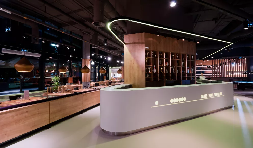HIMACS: TrickShot Promenada Shopping Center