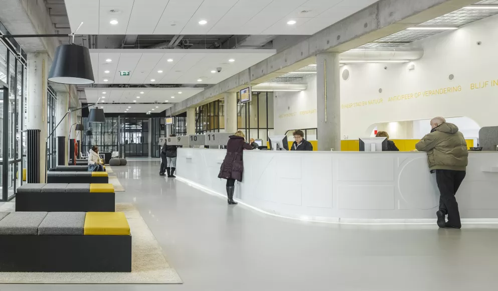 HIMACS: Town Hall of Almere by Fokkema & Partners