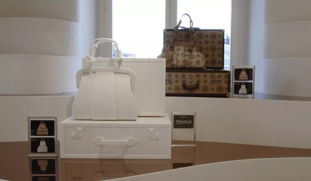 HIMACS: ALV Showroom 