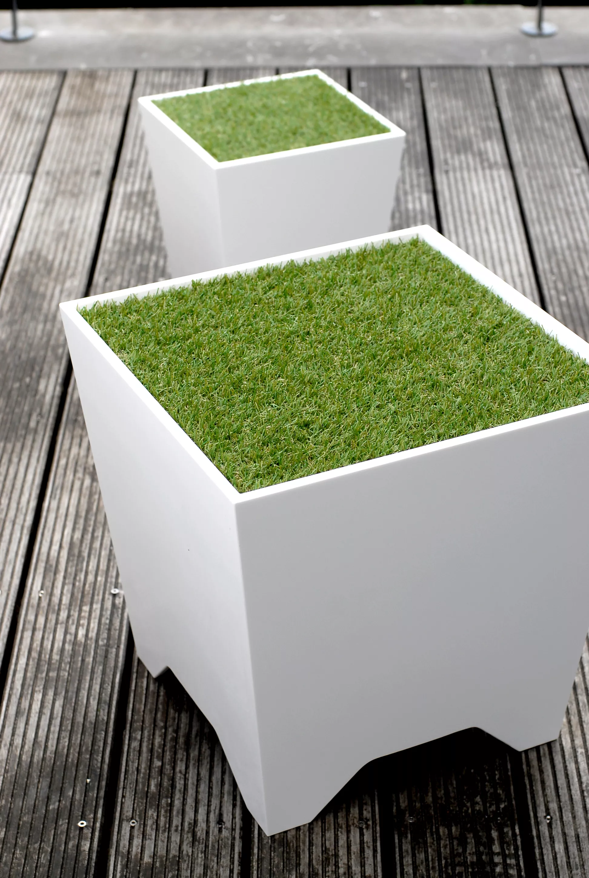 Grass box. Solid surface kashpo. duty box grass.