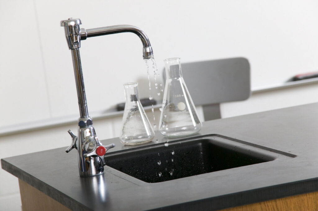 Phenolic resin scientific laboratory countertop