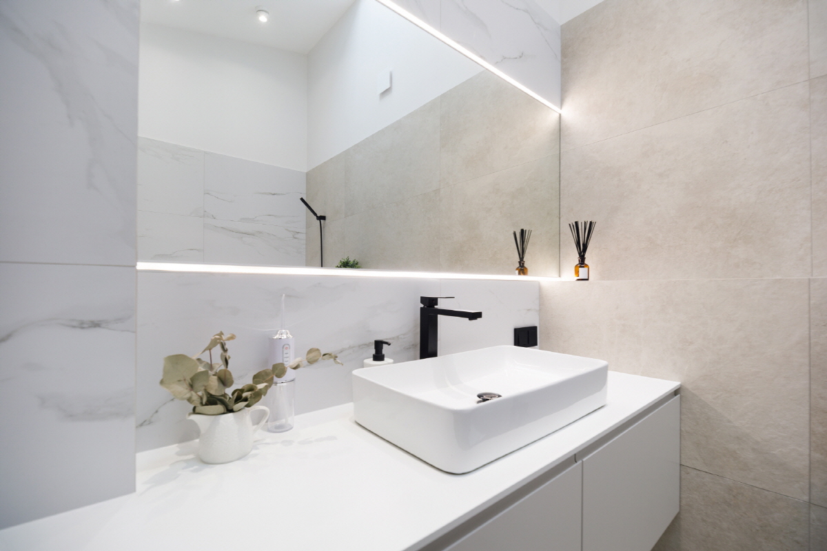 Best Countertop Materials for the Bathroom LX Hausys