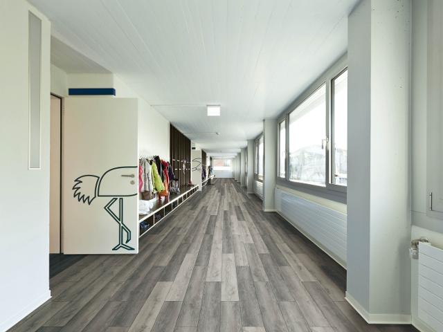 LX Hausys HFLOR Luxury Vinyl Tile GREY OAK Grande Style Collection