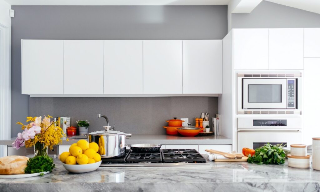 Which Is Better for Home Worktops? Quartz vs. Marble