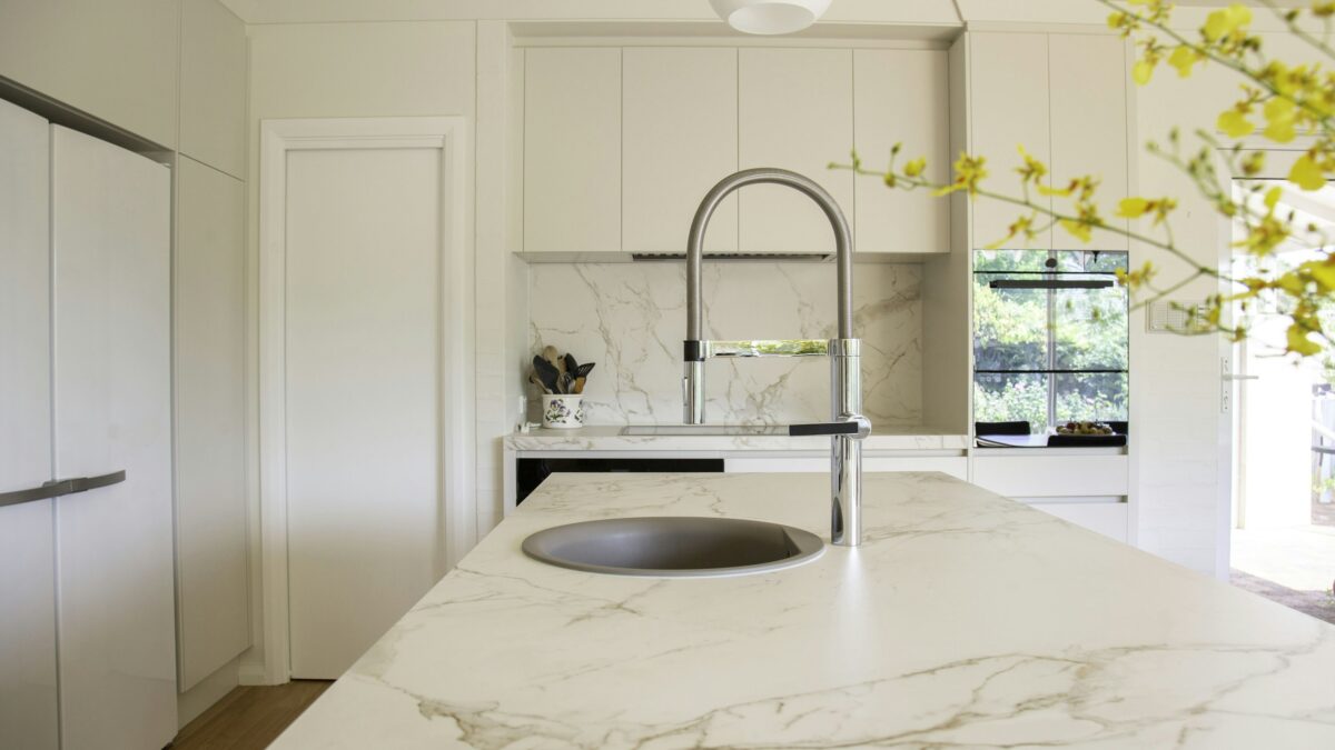 The Ultimate Guide to Cleaning Quartz Countertops