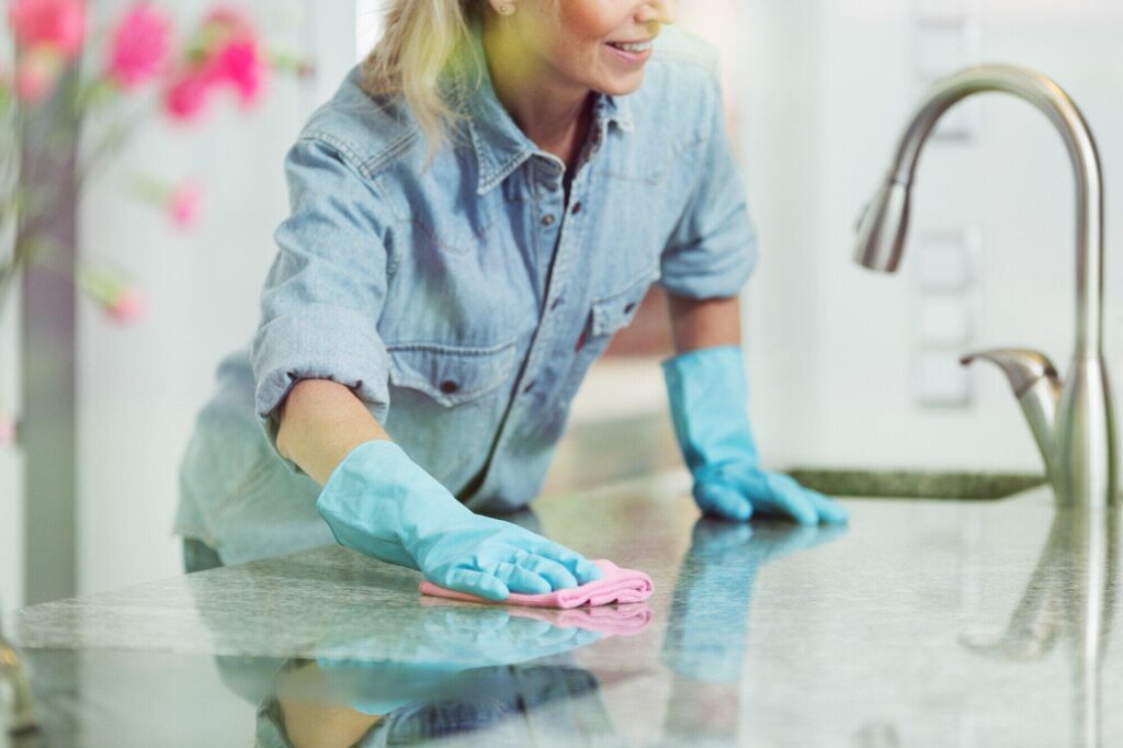 What Is the Best Thing to Use to Clean Quartz Countertops?