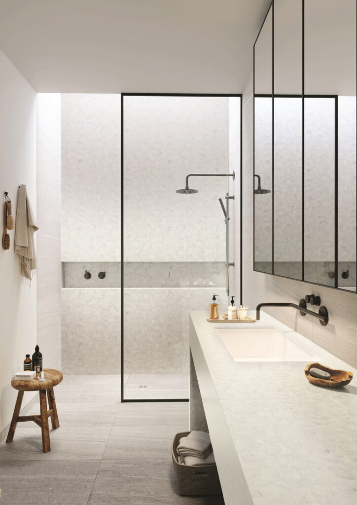 34 Small Master Bathroom Ideas for More Space