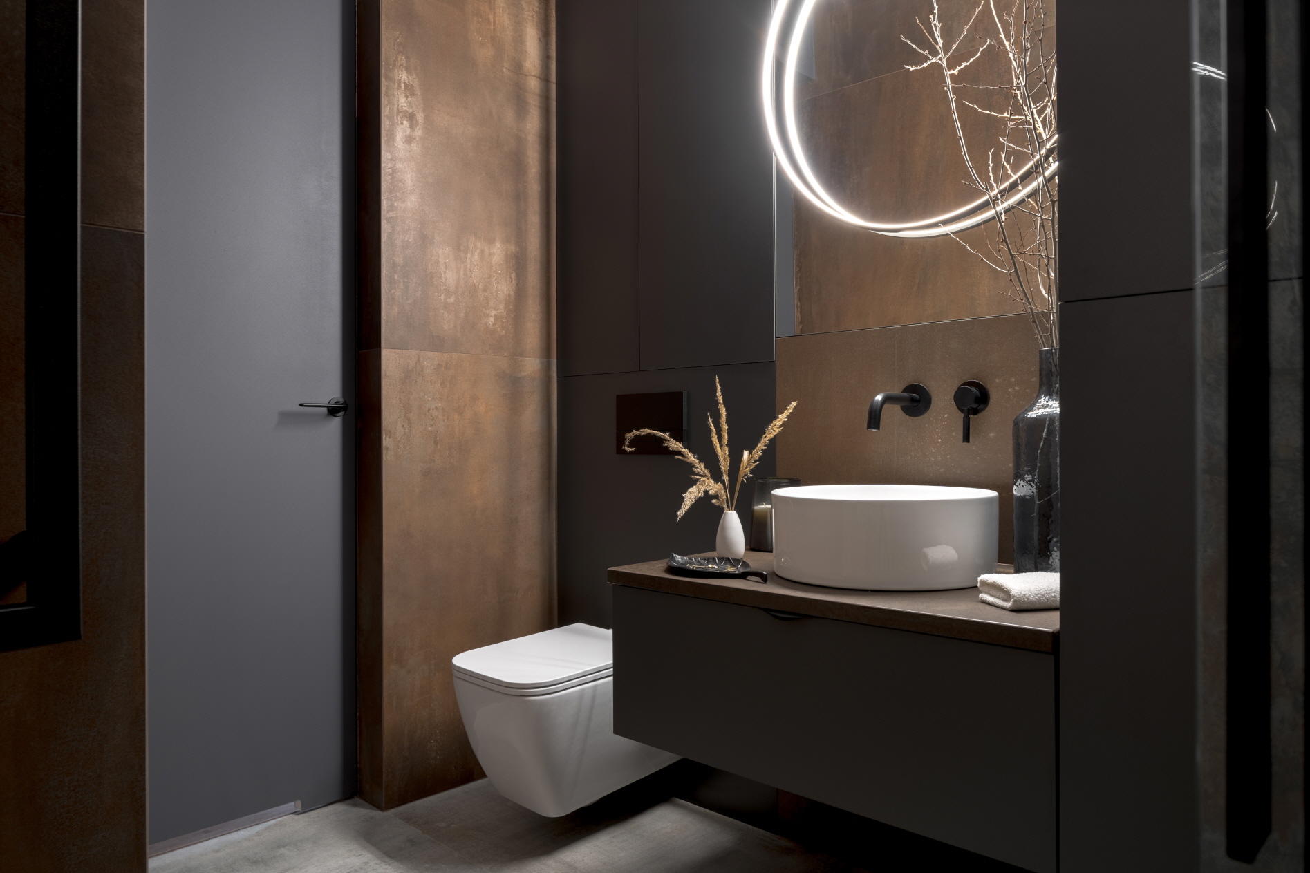 How to Avoid Clutter When Upgrading Bathroom Lighting